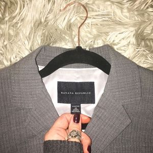 BANANA REPUBLIC WOOL BLAZER - Size 10